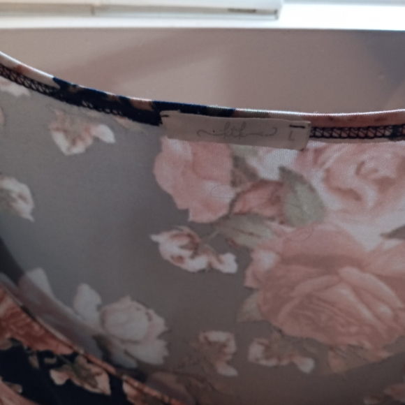 Floral dress - Picture 2 of 3